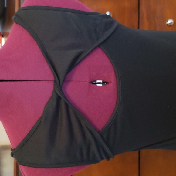 Athleta Athletic Tank, Solid Black Print, Keyhole Twist Back, Size XS - Picture 6 of 14